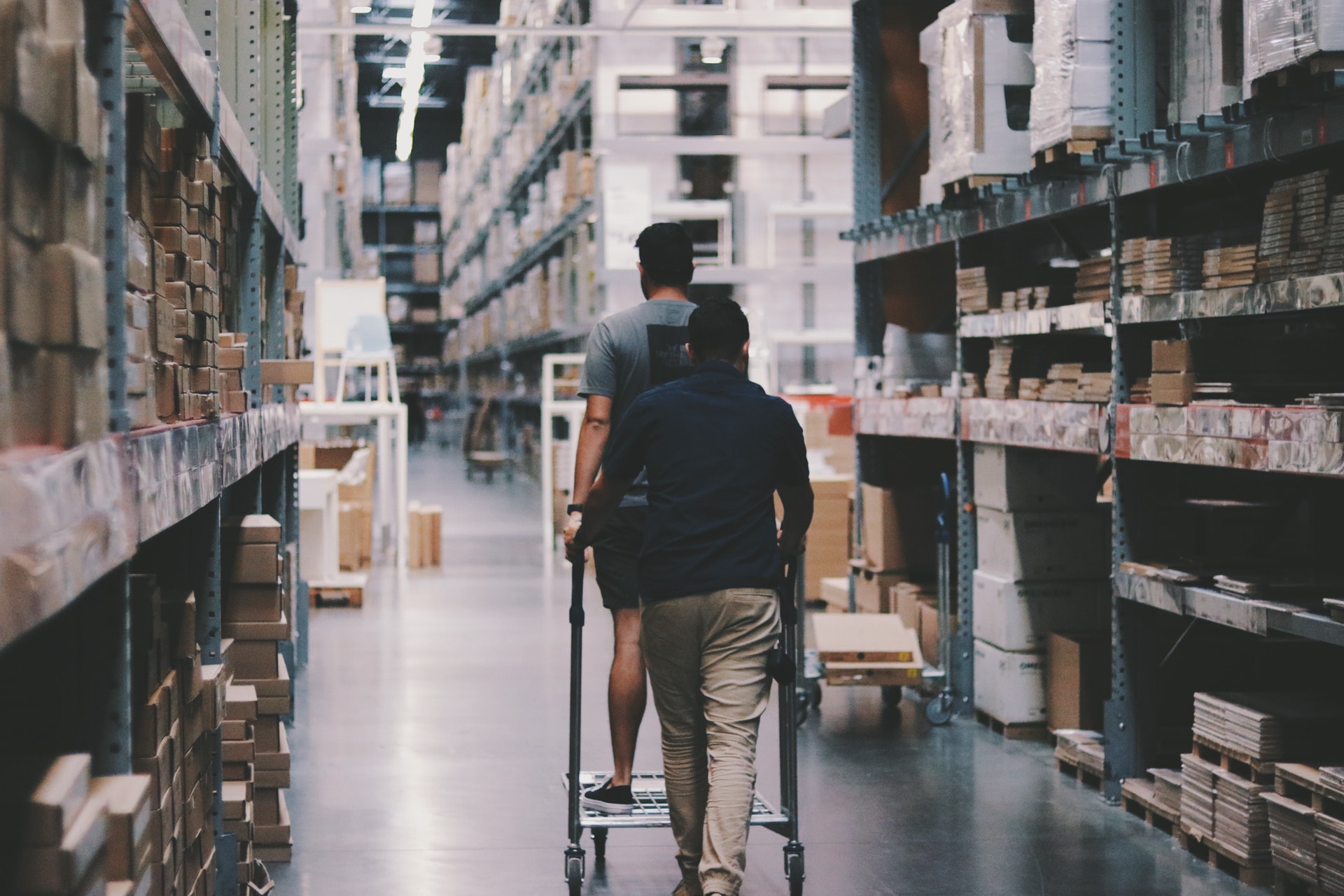 Designing a Warehouse Shelving System for Your Business